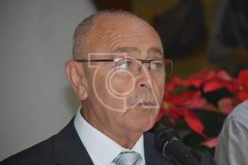 El Casino de Telde homenajea a 18 socios y al que fuera su conserje durante 40 años (Foto TA y TF)